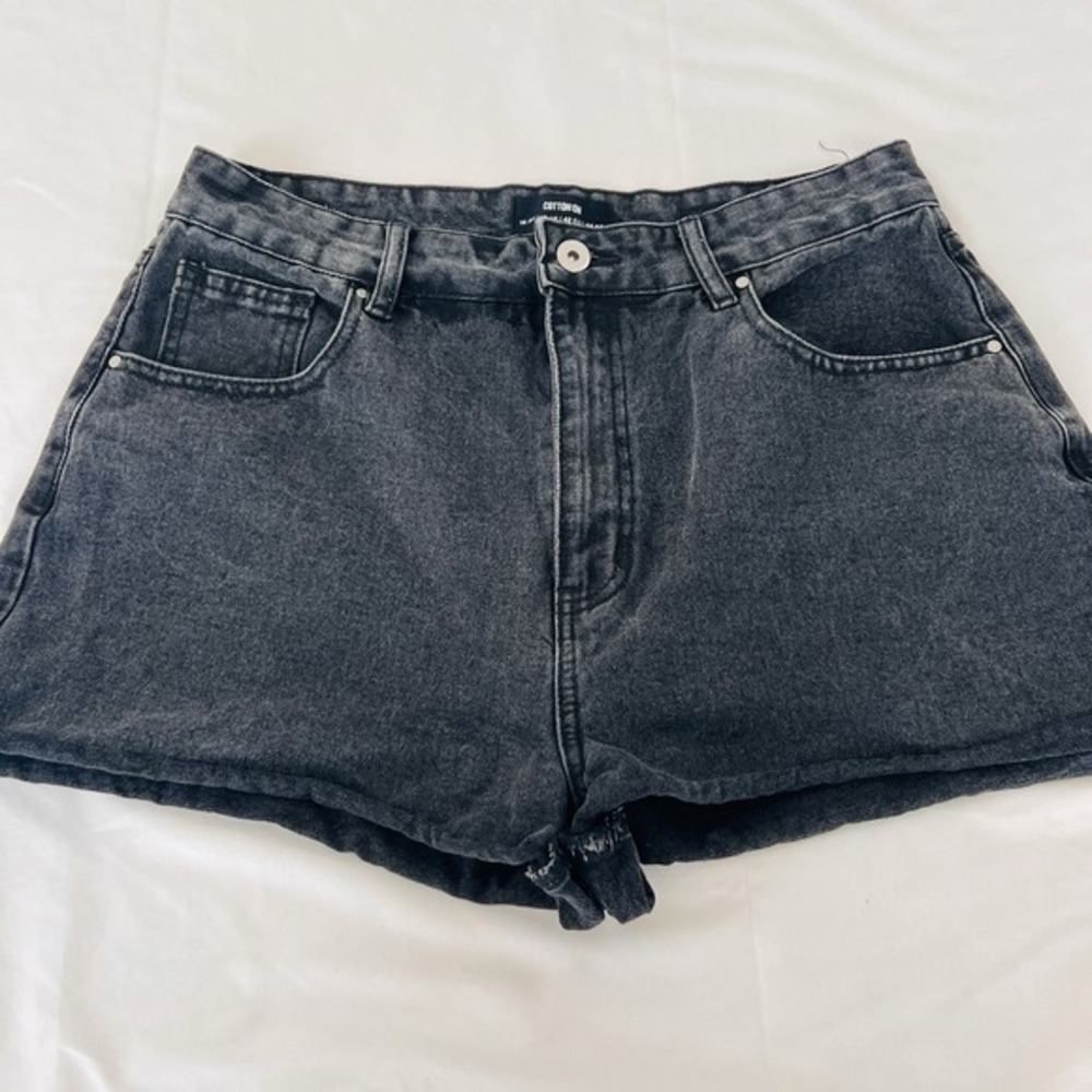 Cotton On High Rise Mom Denim Shorts Washed Black Gray Size 10 US Womens